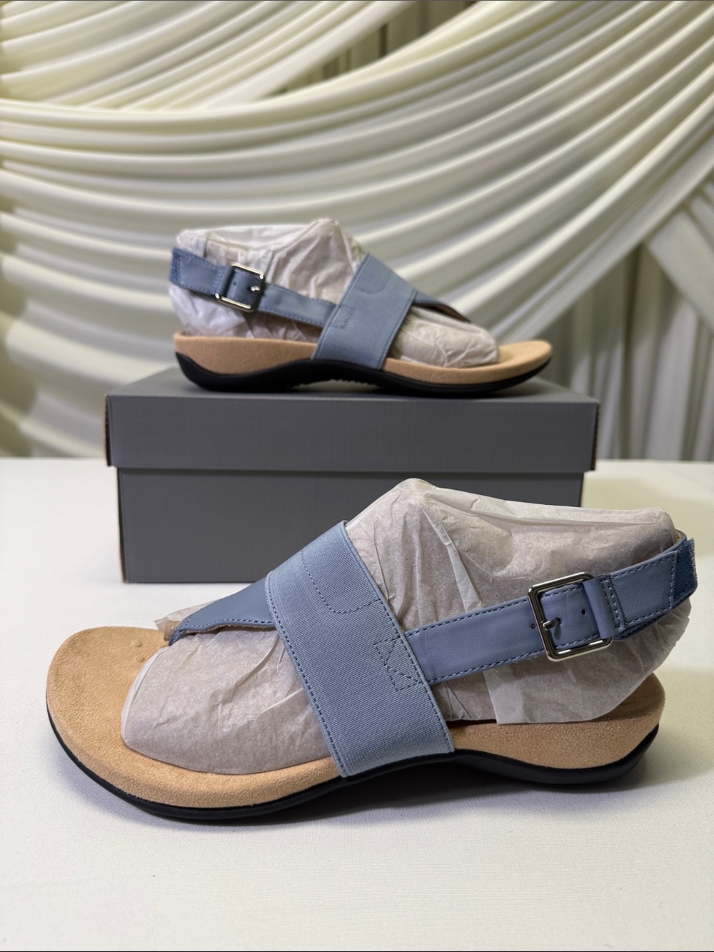 Vionic Women's Adjustable T-Strap Rest Danita Sandals in Sky Blue (Size 7)
